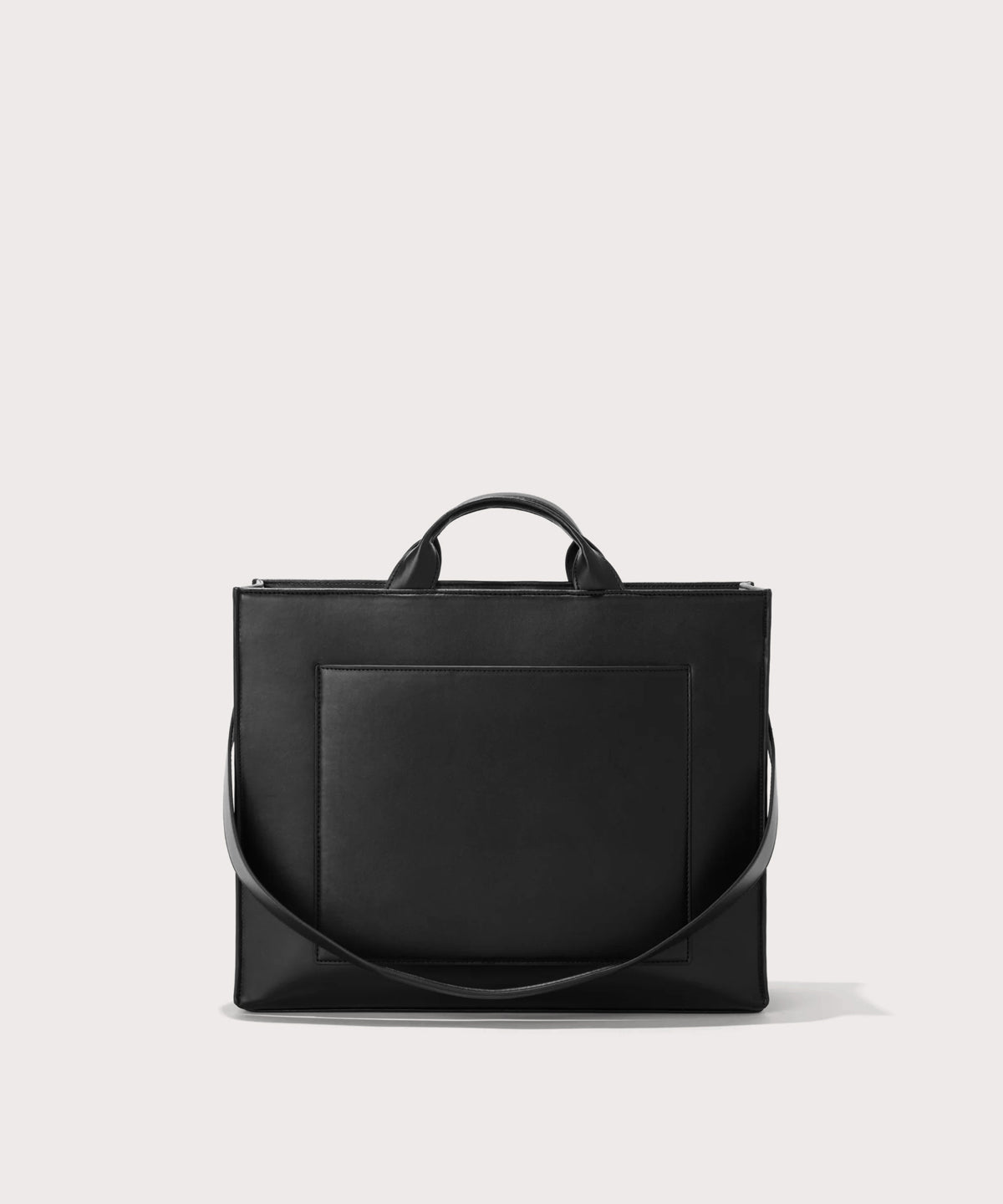 Daily Tote in Onyx, Medium